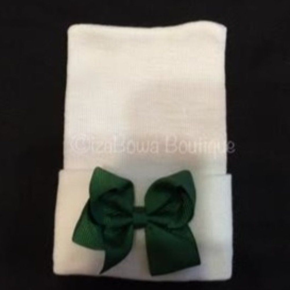 White Newborn Hat with Green Bow NB410 Handmade NWT Boutique